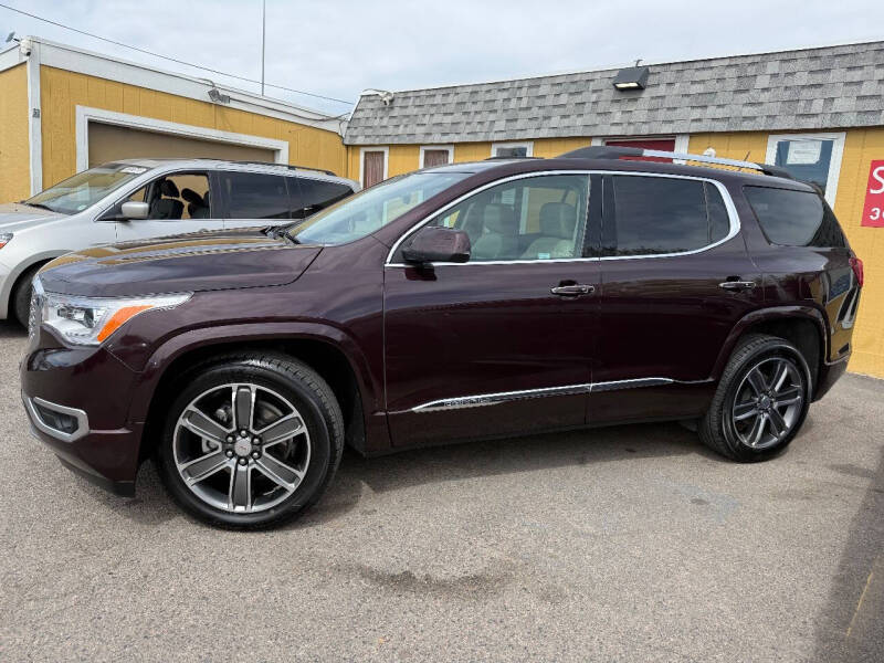 2017 GMC Acadia Denali