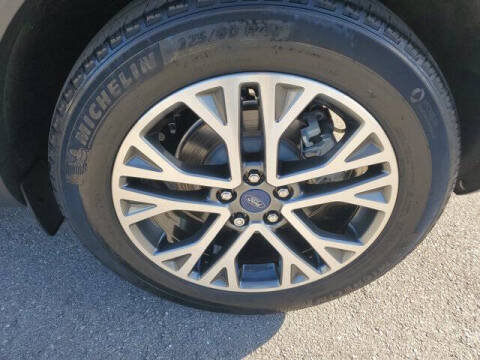 2022 Ford Escape SEL