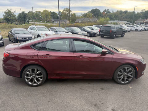 2015 Chrysler 200 S