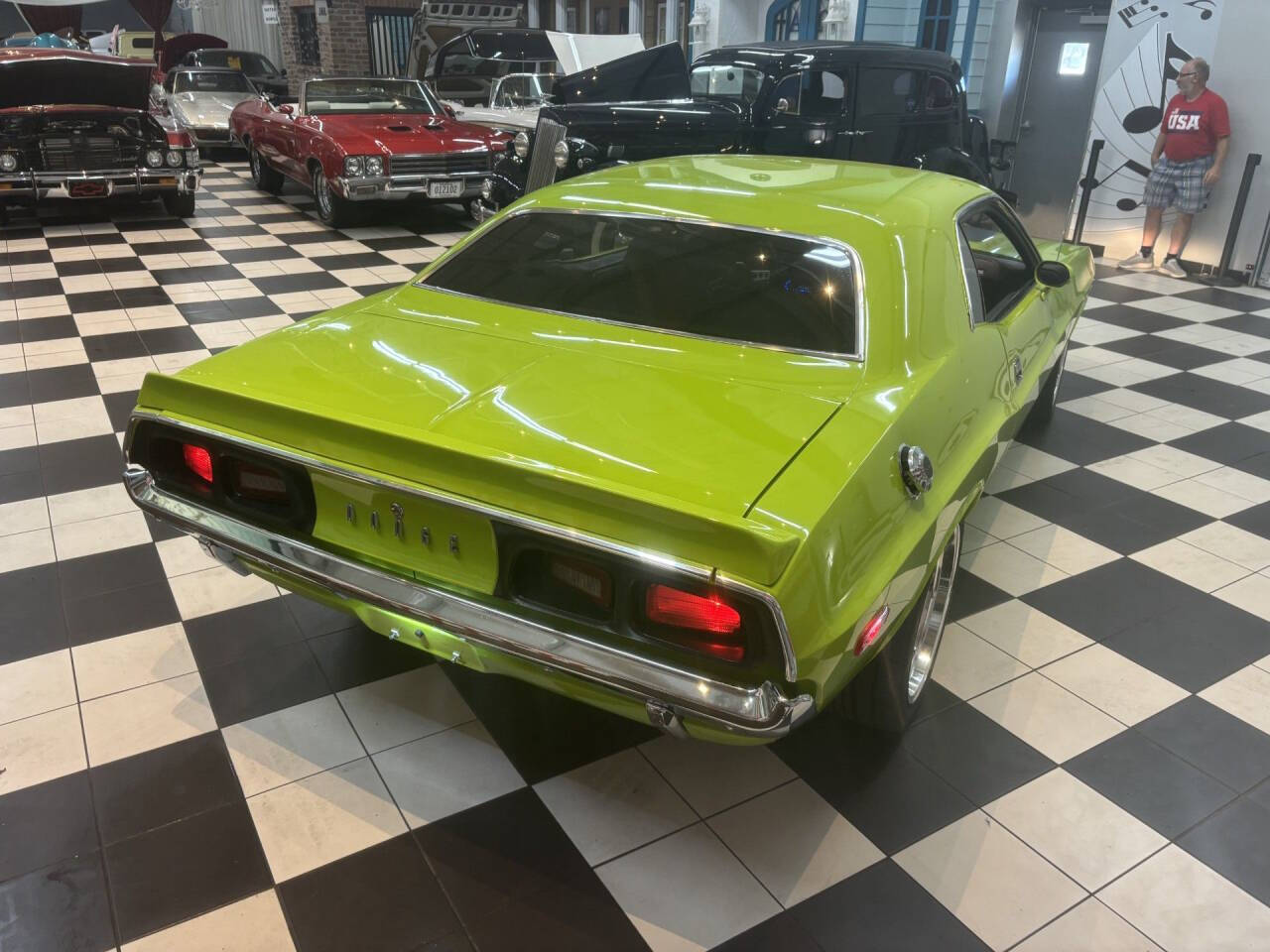 1972 Dodge Challenger 8