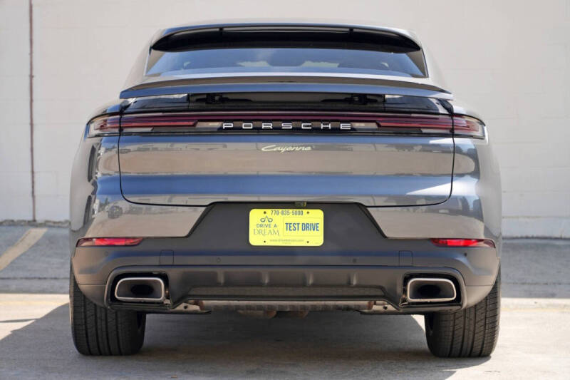 2024 Porsche Cayenne E-Hybrid Coupe