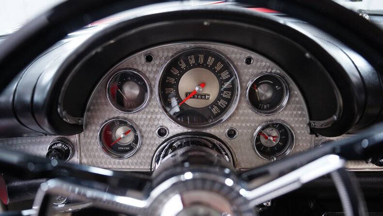 1957 Ford Thunderbird