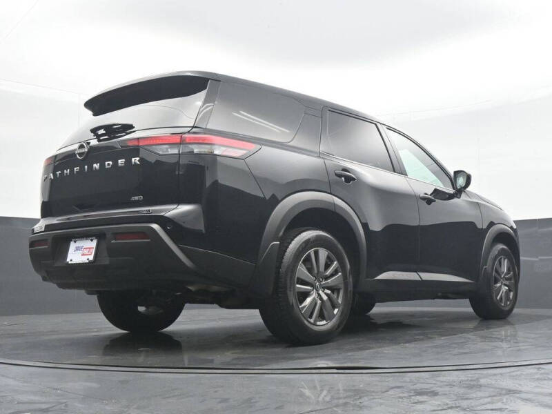2025 Nissan Pathfinder S