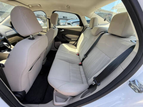 2015 Ford Focus SE