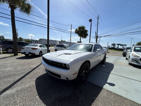 2018 Dodge Challenger SXT Plus