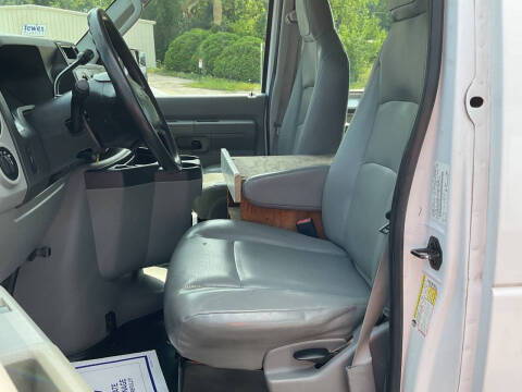 2013 Ford E-Series E-350 SD