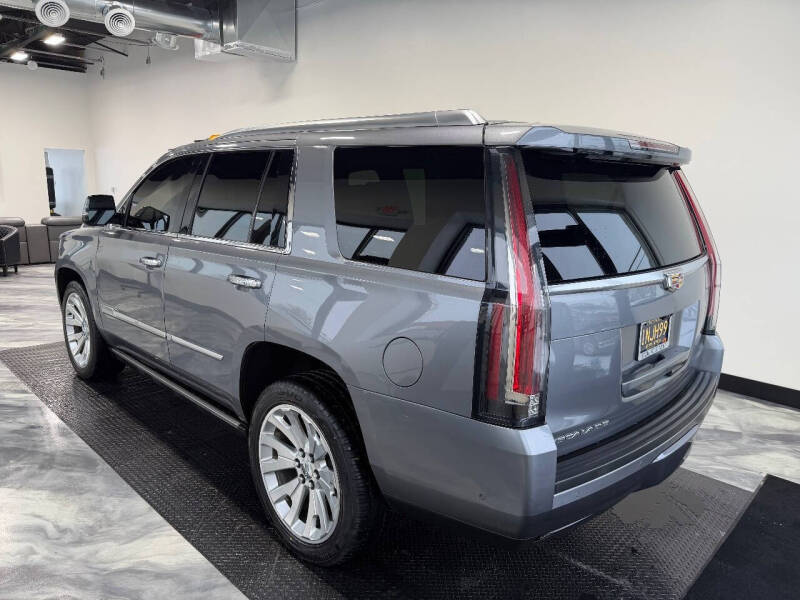 2019 Cadillac Escalade Platinum