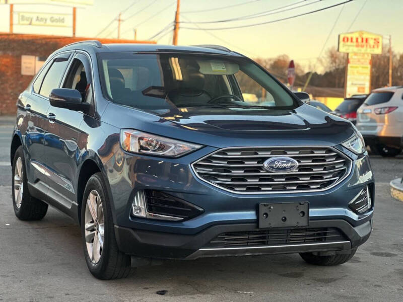 2019 Ford Edge SEL's photo