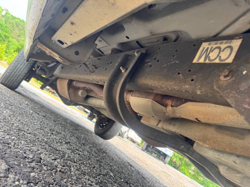 2004 Ford E-Series