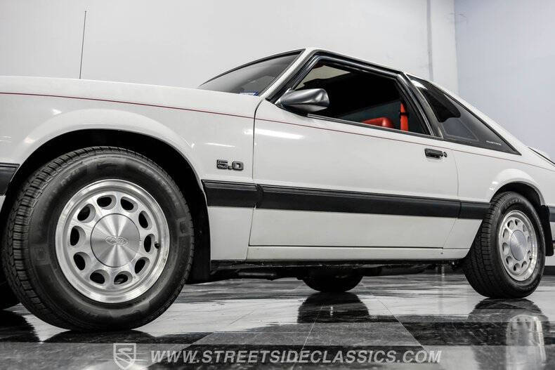 1990 Ford Mustang LX 5.0