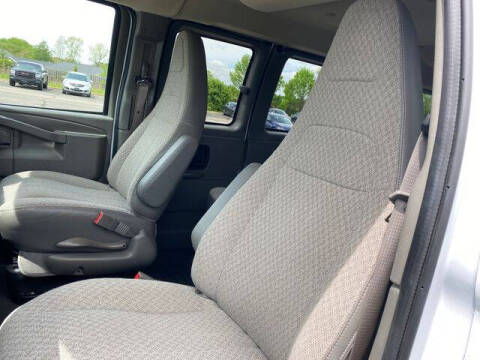 2025 GMC Savana LT 3500