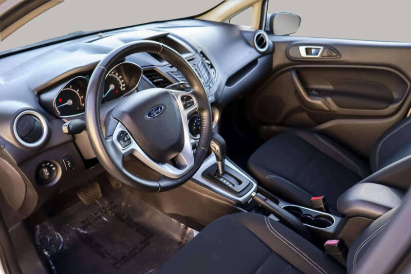 2016 Ford Fiesta SE