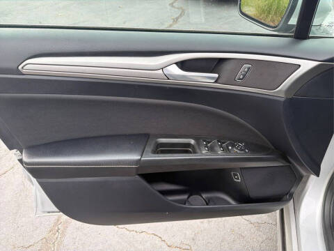 2019 Ford Fusion Hybrid SE