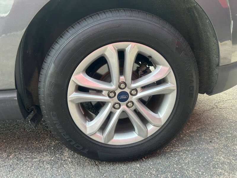 2020 Ford Edge