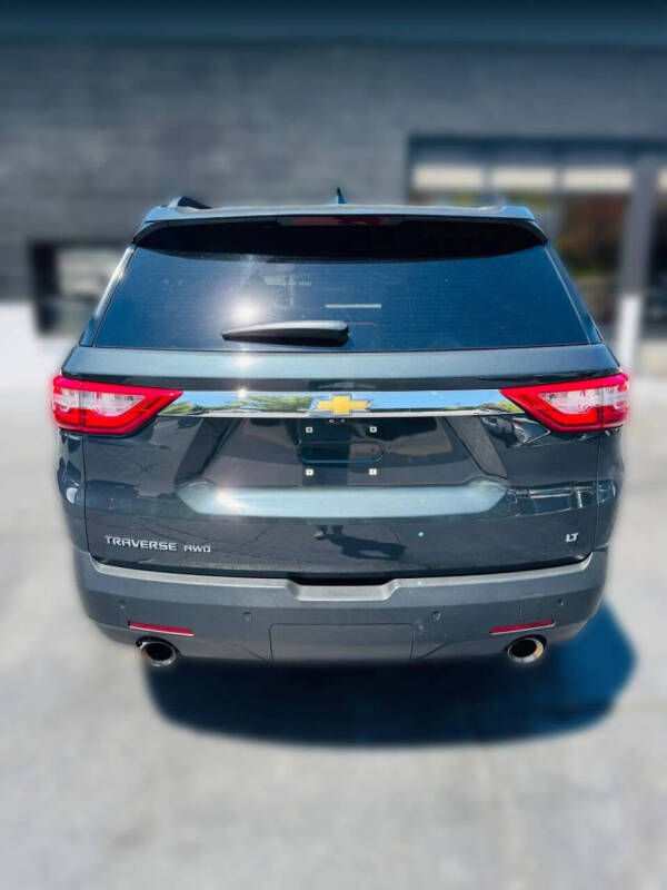 2020 Chevrolet Traverse LT Leather