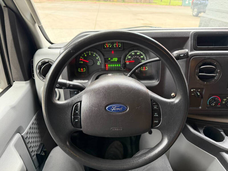 2012 Ford E-Series
