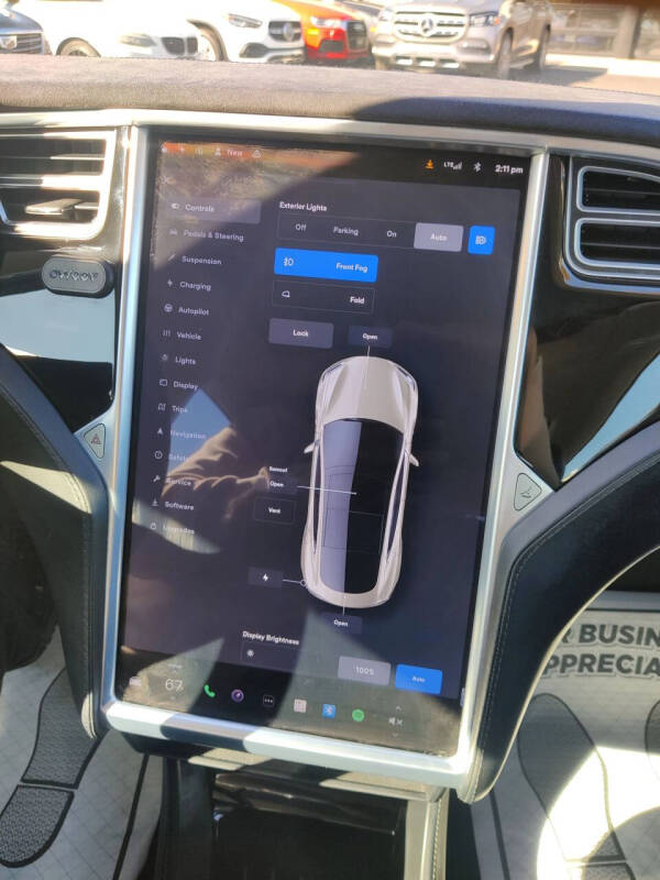 2015 Tesla Model S