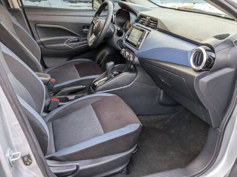 2023 Nissan Versa SV