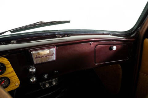 1954 International R100