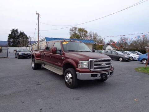 2006 Ford F-350 Super Duty for sale at Supermax Autos in Strasburg VA