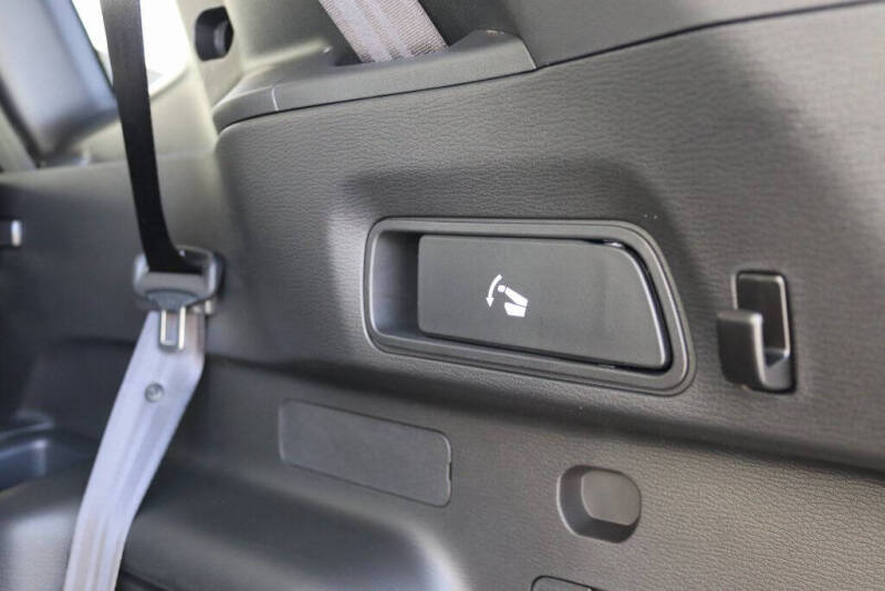 2023 Mitsubishi Outlander PHEV SEL