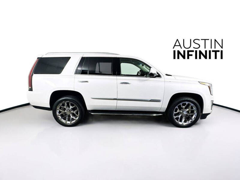 2019 Cadillac Escalade Luxury