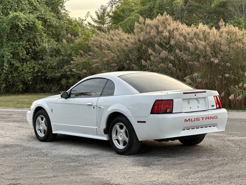 2003 Ford Mustang