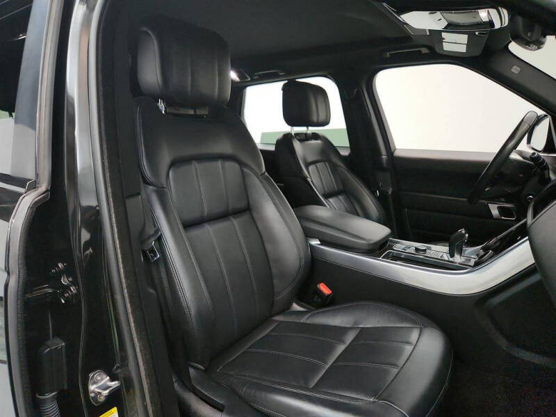 2020 Land Rover Range Rover Sport SE