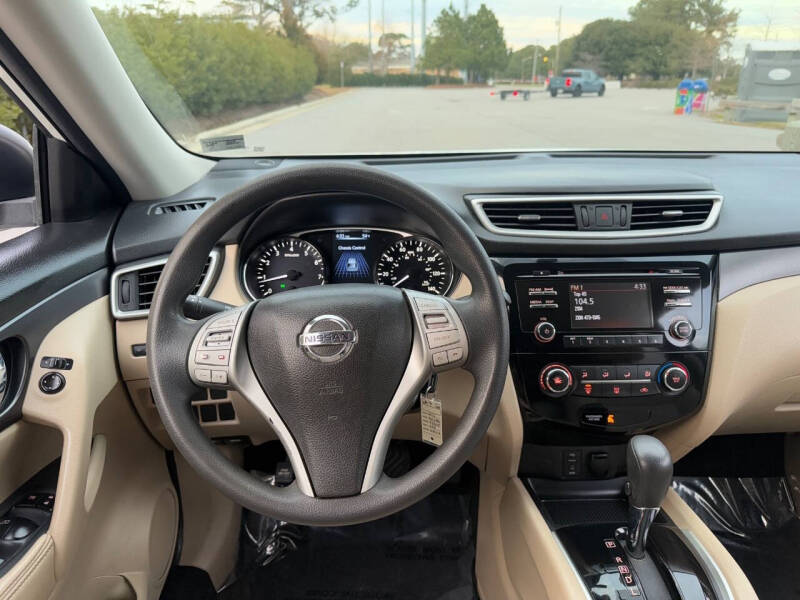 2016 Nissan Rogue SV