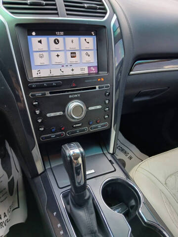 2017 Ford Explorer Platinum