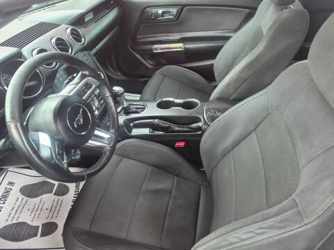 2016 Ford Mustang V6