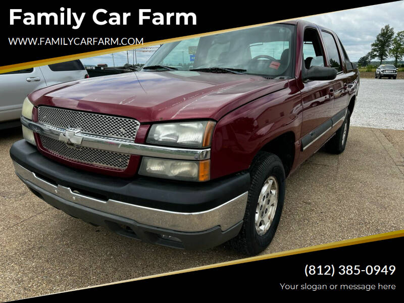 2004 Chevrolet Avalanche for sale at Family Car Farm in Princeton IN
