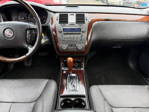 2009 Cadillac DTS Luxury 6-Passenger