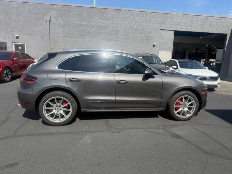 2015 Porsche Macan Turbo