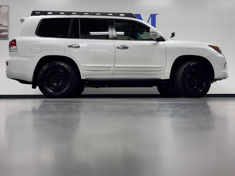 2015 Lexus LX 570
