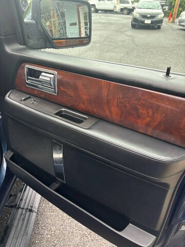 2016 Lincoln Navigator Select