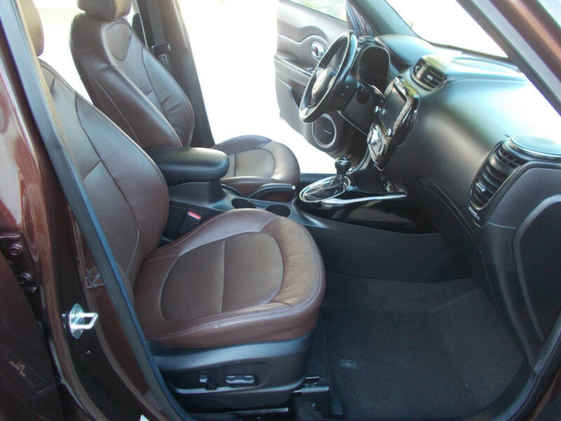 2017 Kia Soul +