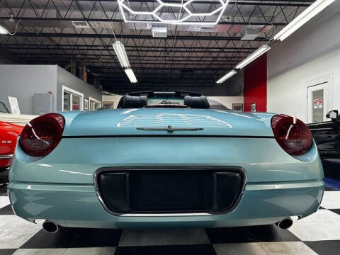 2002 Ford Thunderbird Deluxe