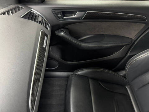 2016 Audi SQ5 3.0T quattro Premium Plus