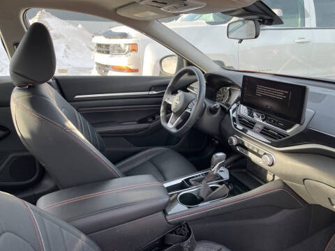 2023 Nissan Altima 2.5 SR