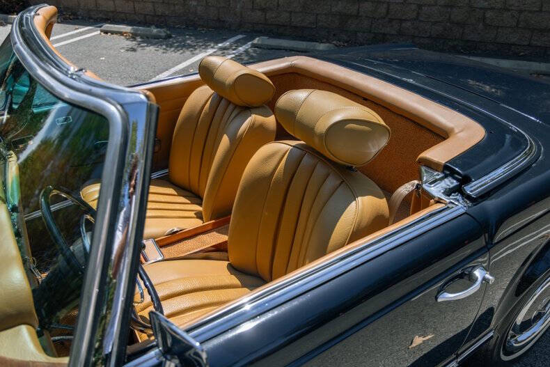 1969 Mercedes-Benz 280-Class
