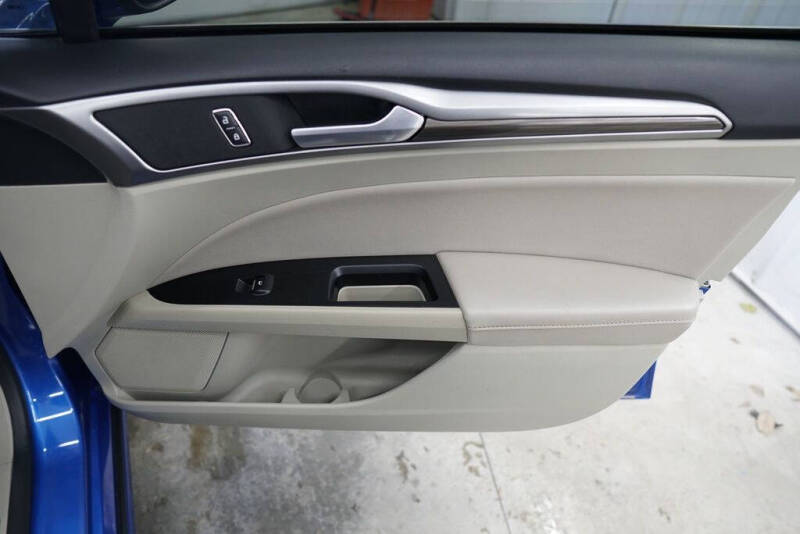 2020 Ford Fusion SEL