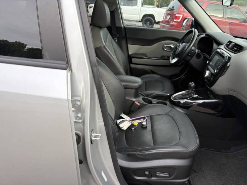 2019 Kia Soul +