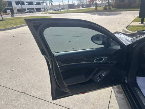 2016 Porsche Panamera GTS