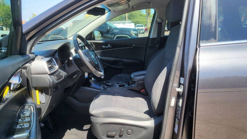 2018 Kia Sorento LX