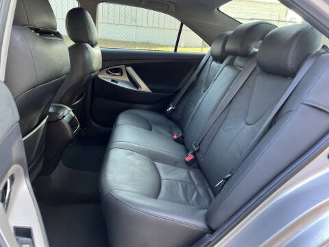 2011 Toyota Camry SE V6