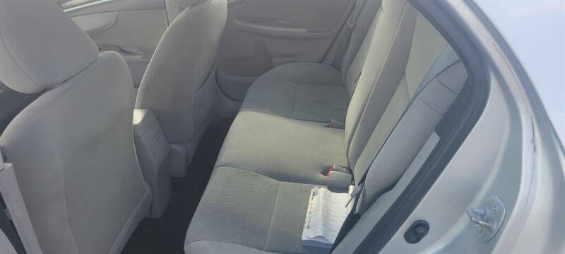 2012 Toyota Corolla LE