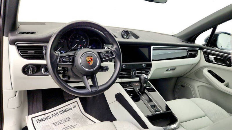 2024 Porsche Macan GTS