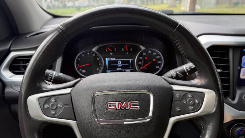 2018 GMC Acadia SLE-2