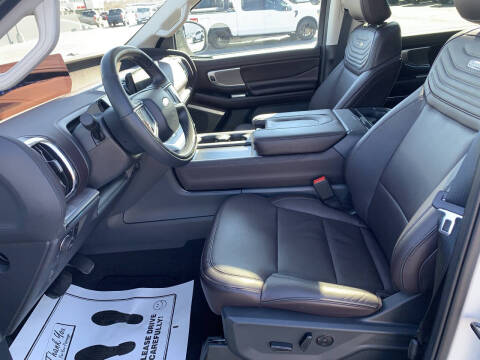 2025 Ford Expedition Platinum